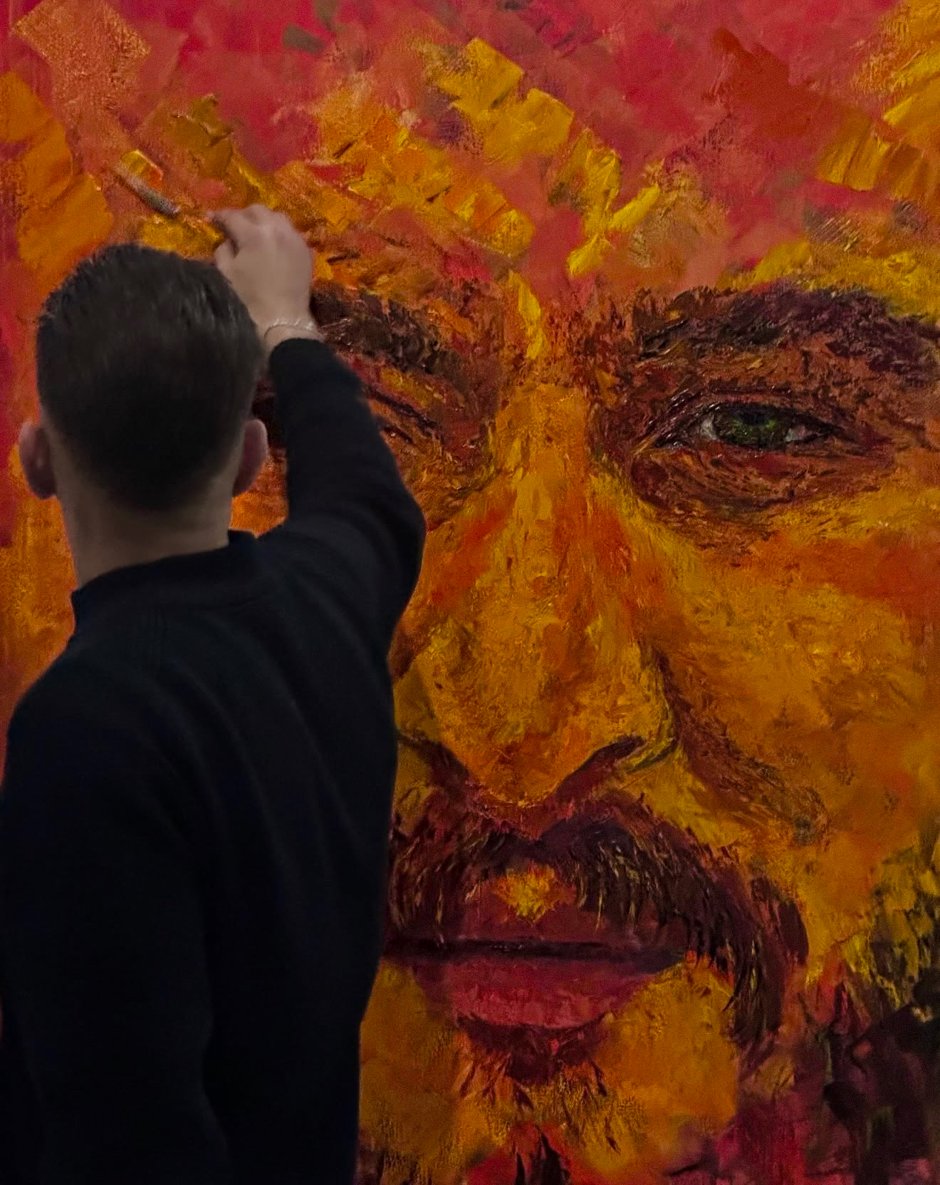 Arnold Broqi at work